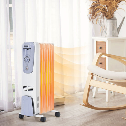 1500W Oil Filled Radiator with Thermostat and 4 Bottom Wheels - Gallery View 1 of 11